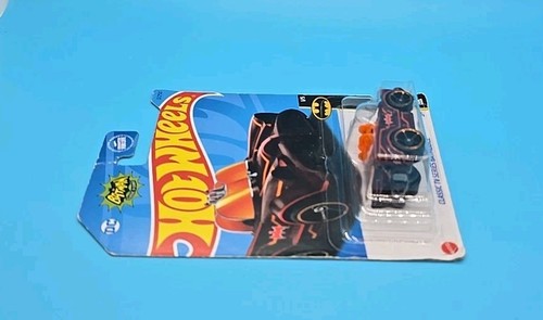 Hot Wheels Classic TV Series Batmobile Spectraflame 2023 - Picture 13 of 16
