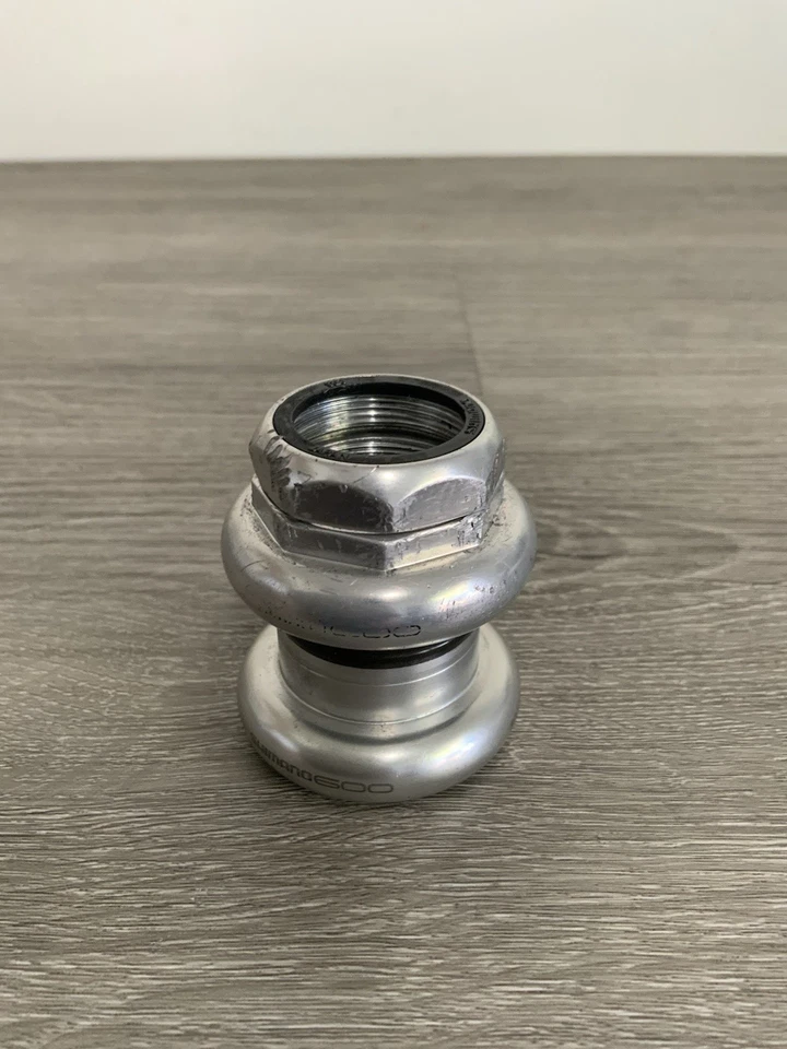 SHIMANO 600HEADSET MODEL 6207 ALUMINUM 98 GRAMS 26.4 MM CROWN RACE - Image 3 of 4