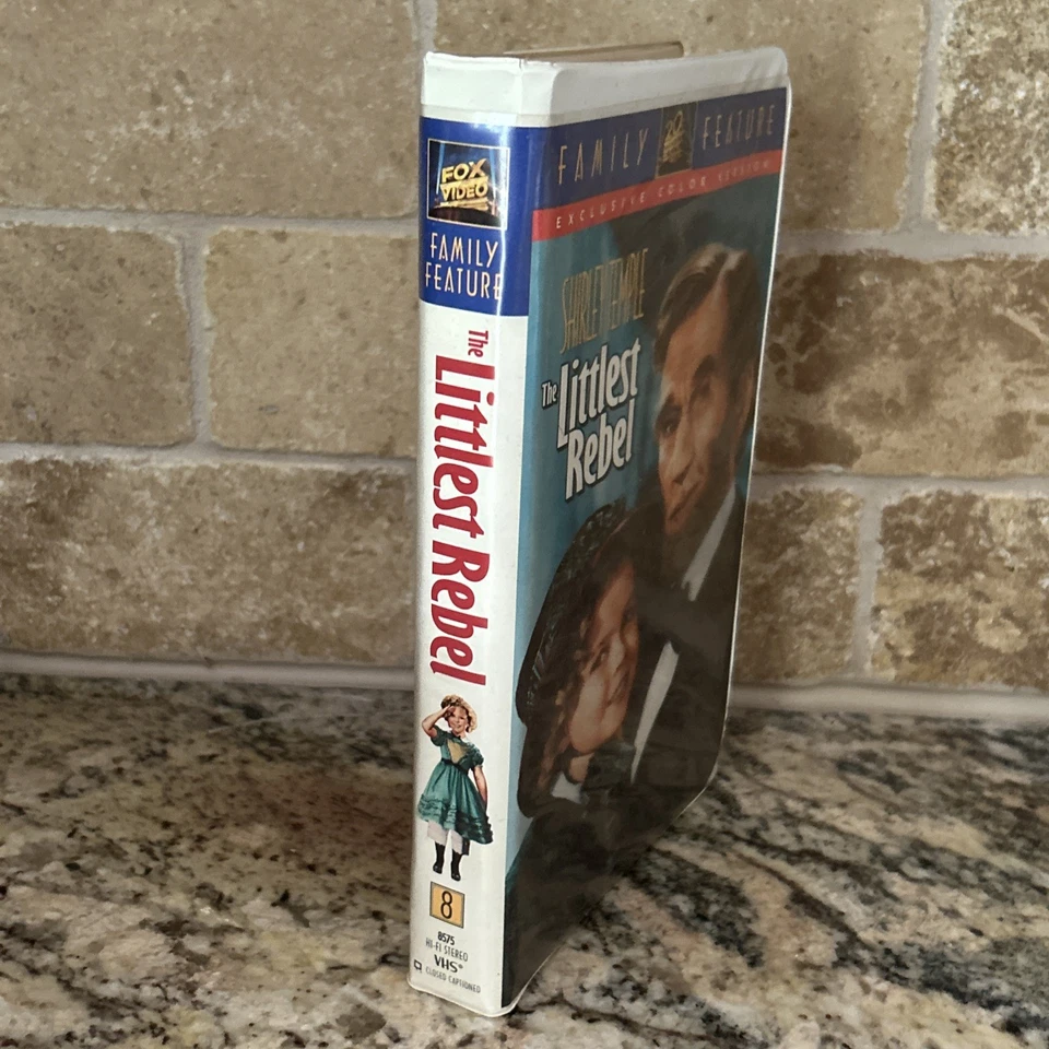 Vintage - THE LITTLEST REBEL - SHIRLEY TEMPLE (VHS, 1934 Clamshell) Foto 2 de 4
