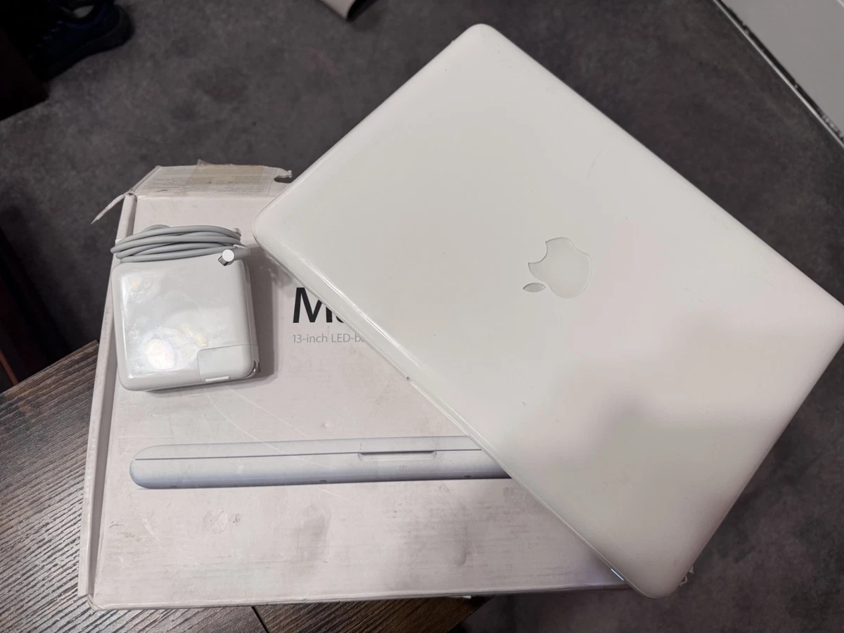 2010 Apple MacBook White Laptops for sale | eBay