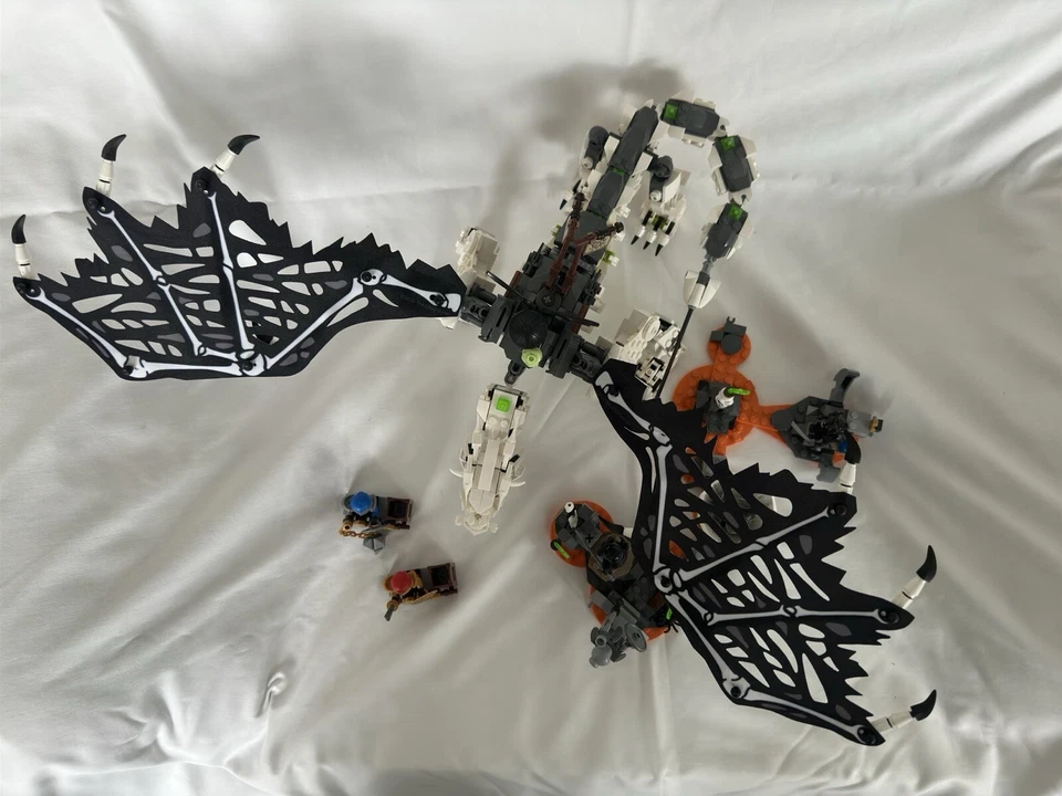 LEGO Ninjago 71721 Skull Sorcerer's Dragon, Foto 2 von 5