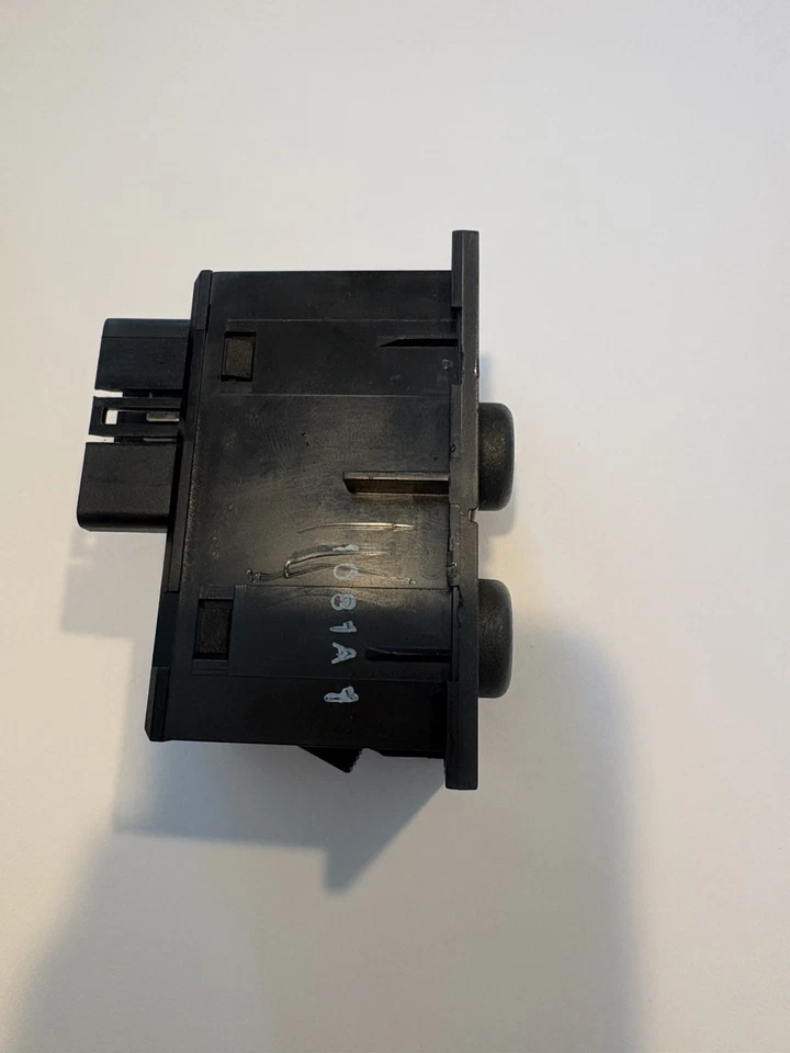 Interruptor de luz antiniebla de carga para camión Chevy Silverado 1999-2002 Silverado 15735837 Foto 4 de 4