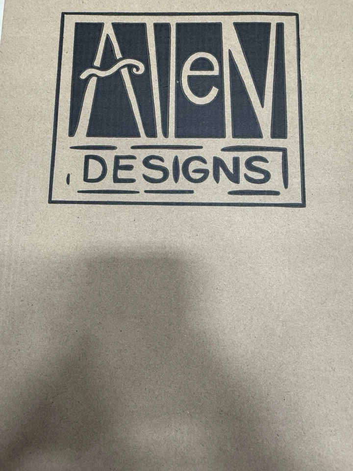 allen designs clock dog - Image 2 of 2