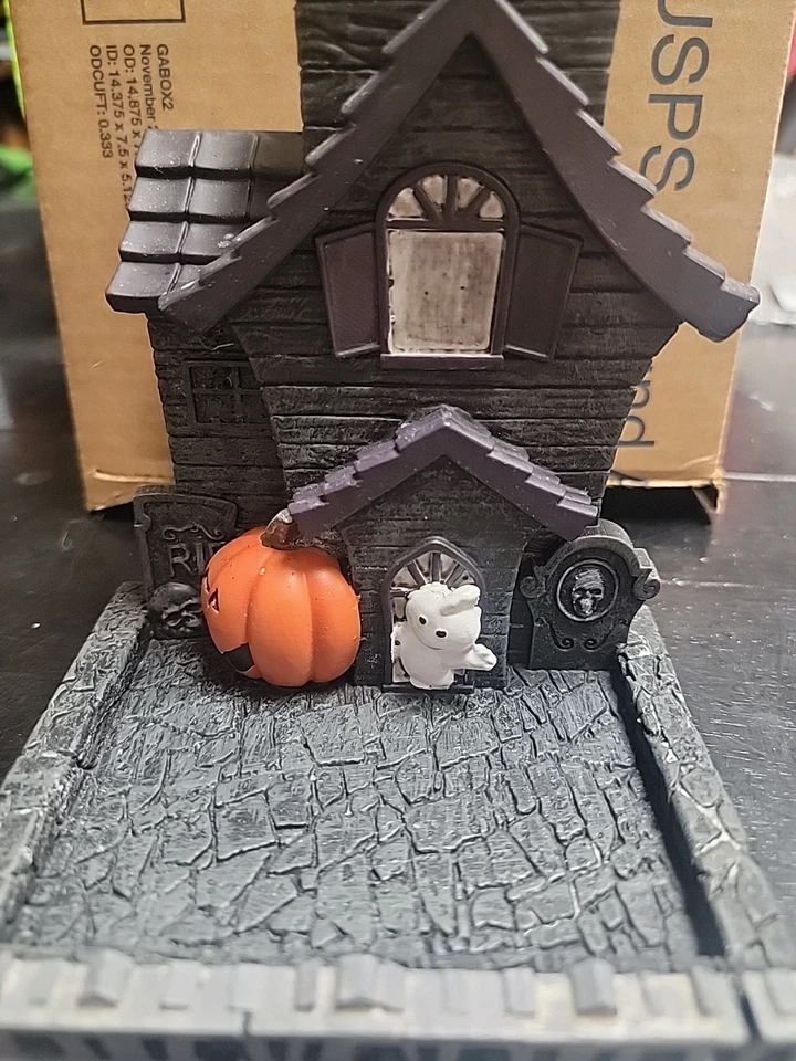 dispensador de jabón casa embrujada Foto 2 de 4