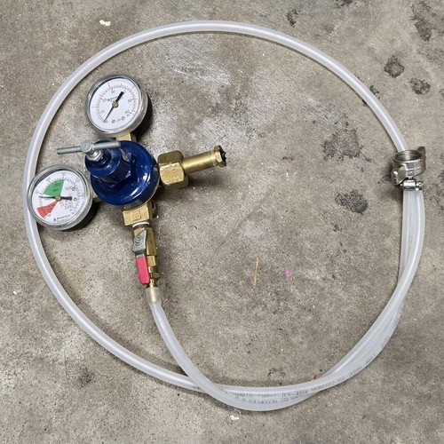 CO2 Regulator Series 740 with 0-60 PSI Gauge - Beer, Soda, Home Brew Etc