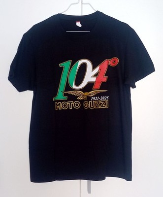 Moto Guzzi T-Shirt 104 Jahre 1921 2025 Mandello del Lario - BORDEAUX - SCHWARZ