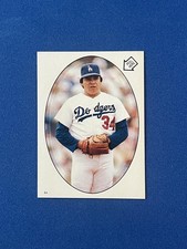 1986 Topps Stickers #64 Fernando Valenzuela Baseball Card