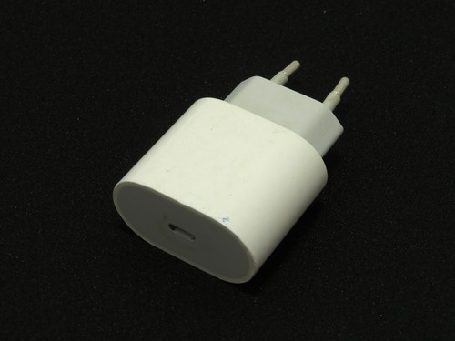 Genuine Apple A2347 USB-C 20W Power AC Adapter Charger iPhone iPad EU Plug