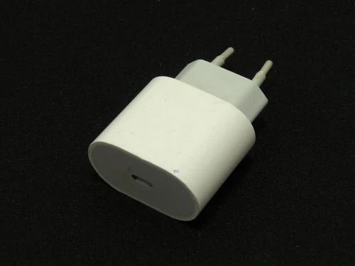 Genuine Apple A2347 USB-C 20W Power AC Adapter Charger iPhone iPad EU Plug