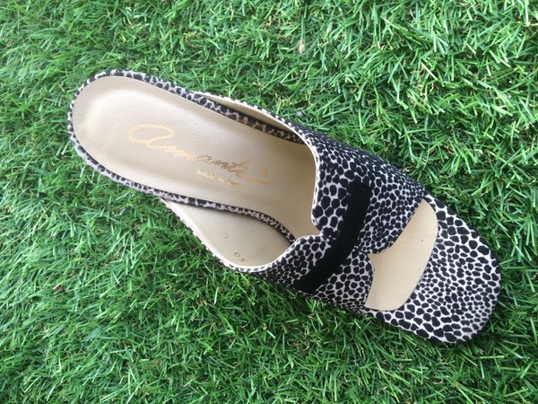 ZAPATOS DE PIEL, UN SÓLO USO!!!