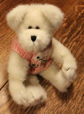 Vtg Boyds Bears 10" Off White Bear in Easter Sweater w/Bunny Carrots Jointed