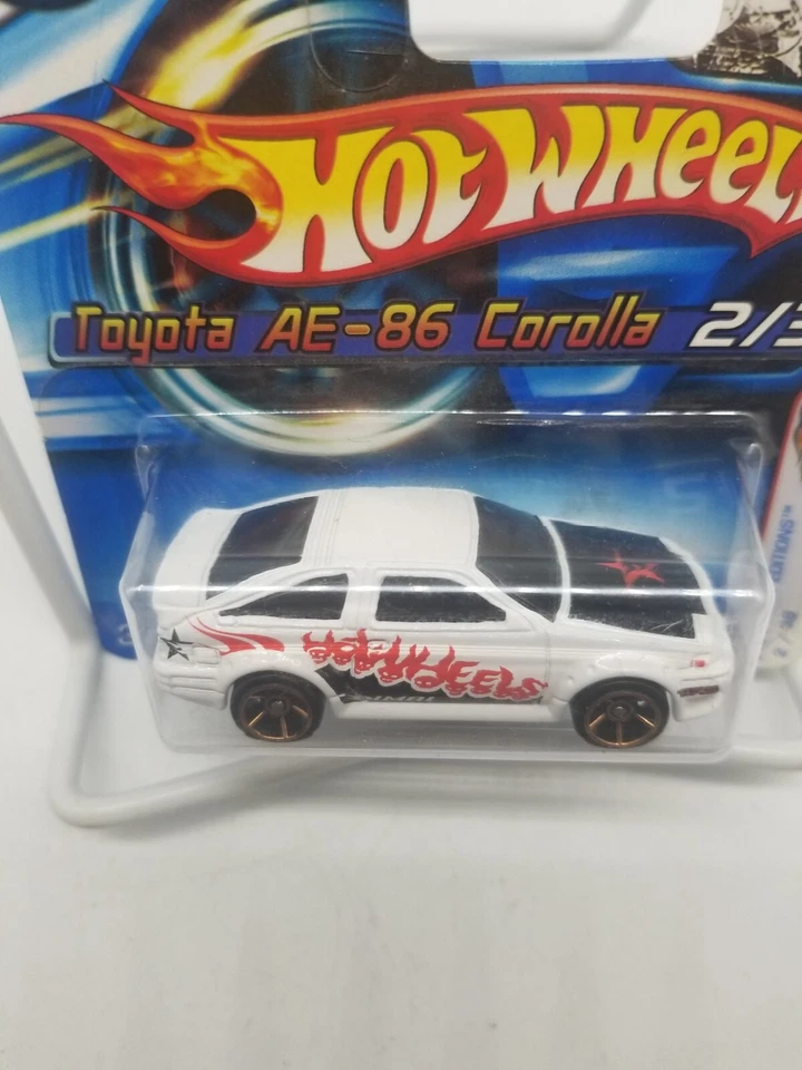 Tarjeta corta Hot Wheels 2006 primeras ediciones Toyota AE-86 Corolla 2/38 llantas doradas Foto 3 de 4