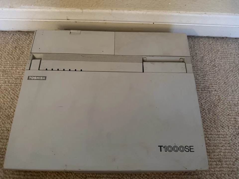 Toshiba T1000SE винтажный ноутбук модель PA8003U на запчасти - Изображение 4 из 4