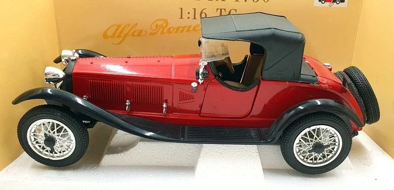 Polistil escala 1/16 diecast TG4 - Alfa Romeo 1750 6C Alfetta - rojo/negro Foto 3 de 4