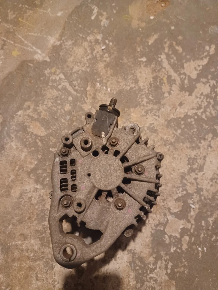 Alternador Foto 4 de 4