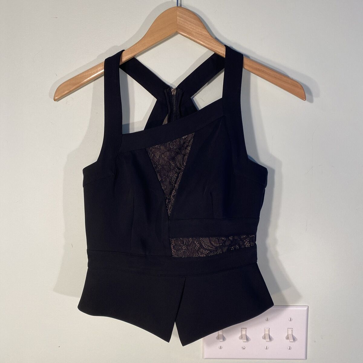 BCBG MaxAzria Kandice Womens XS Asymmetrical Lace Top Black BCBG MaxAzria Kandice Womens XS Asymmetrical Lace Top Black