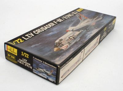 HELLER] F-8 E (FN) Crusader de le Flotlle 12 F