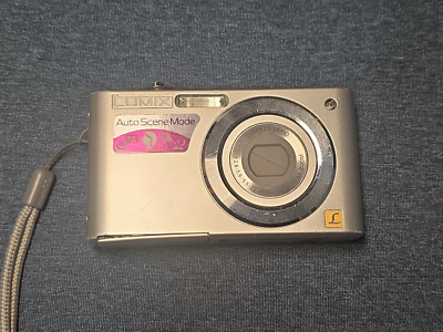 Panasonic Lumix DMC-FS4 Digital Camera 8.1 MP Silver Check
