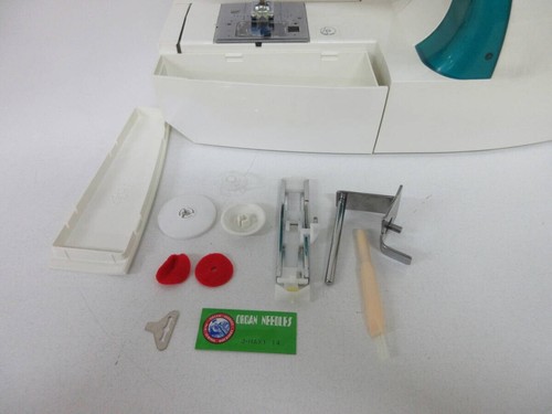 Jaguar JN-100 RAKU x RAKU MISHIN Game Boy Sewing Machine With Software / VHS - Picture 7 of 10