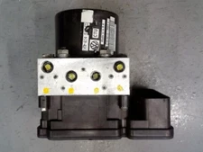 2015-2016 Volkswagen Jetta ABS Anti-Lock Brake Pump Control Module Assembly