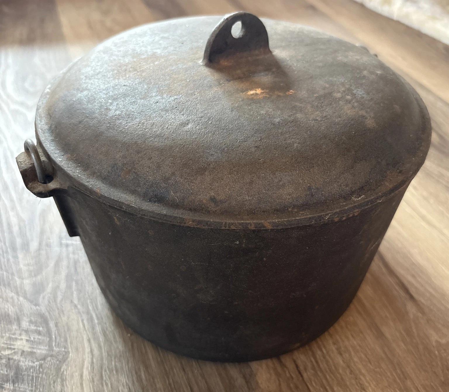 Vtg Cast Iron Dutch Oven Bean Pot With Lid Marked FBP D Inside Lid Handle Antiqu