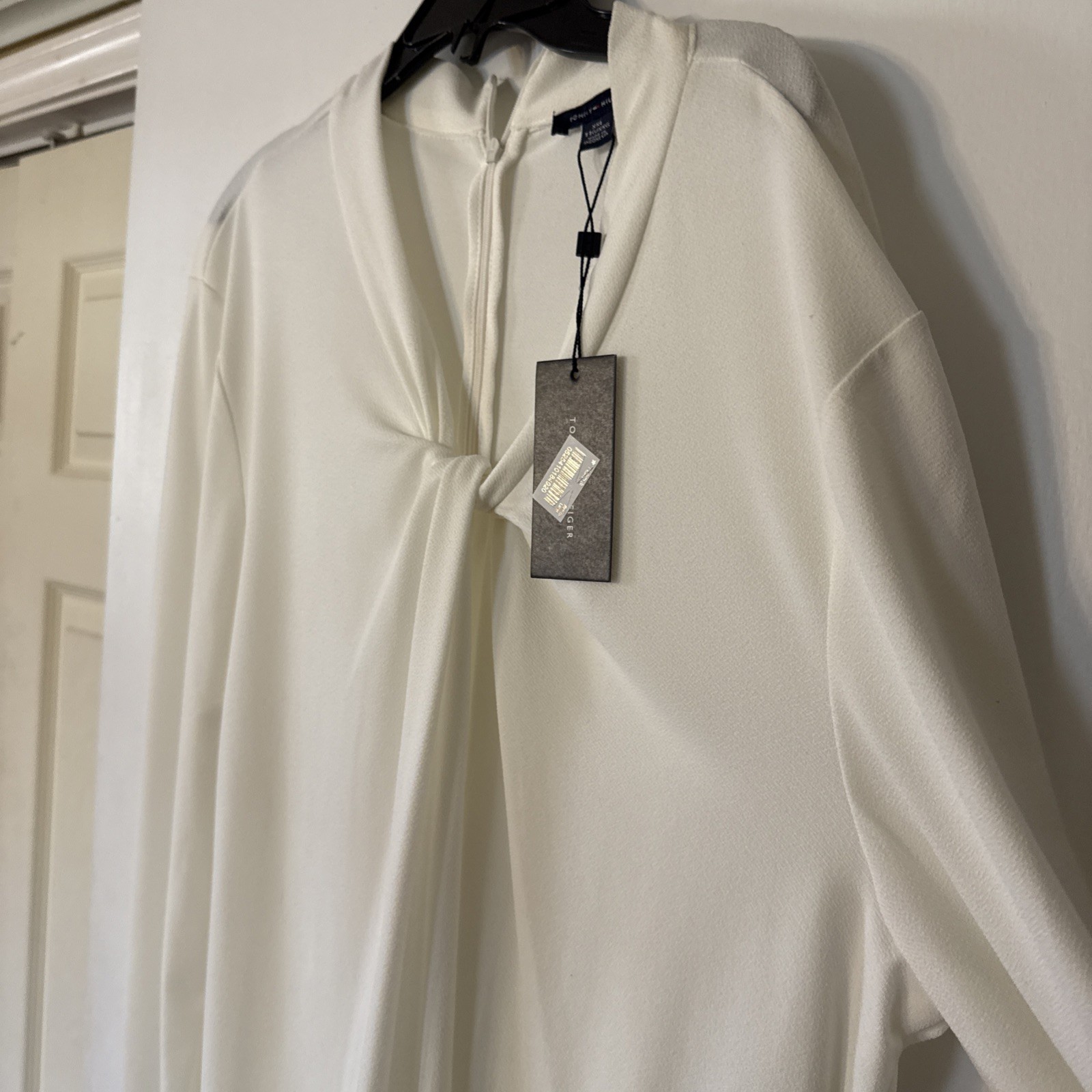 Tommy Hilfiger Women’s XXL Ivory Twisted V-Neck Blouse Soft Stretch Top thumbnail 12