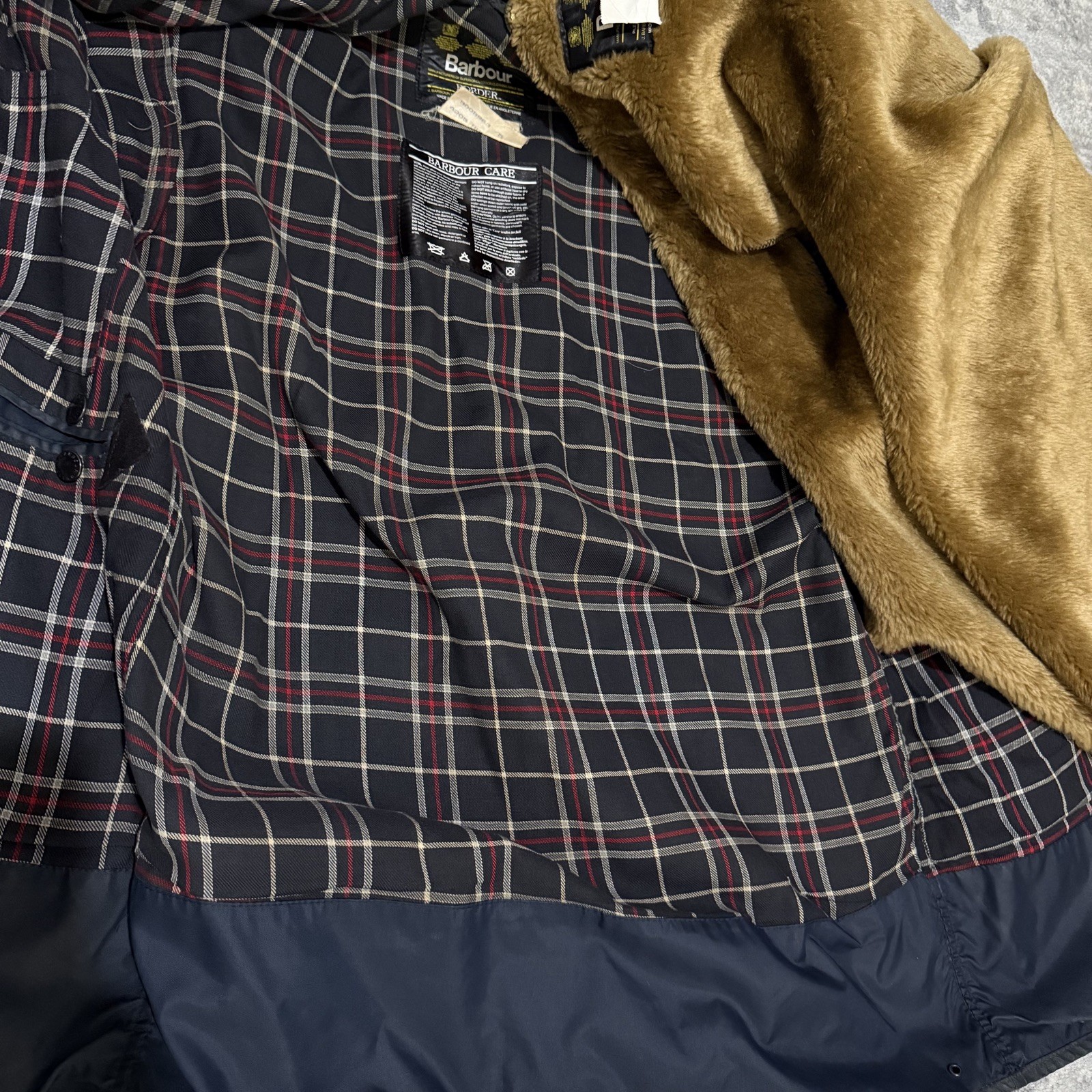 Men's Barbour Border A205 Waxed Cotton Jacket Navy Medium C40 image 6