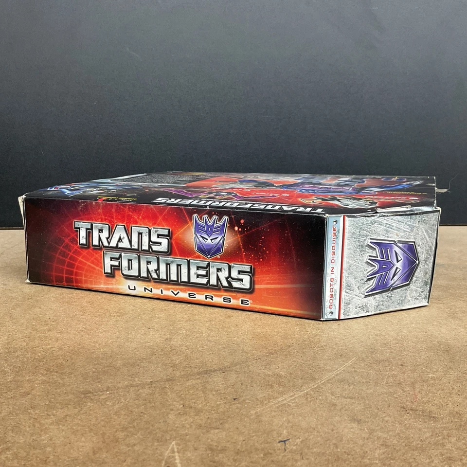 Transformers Universe Soundwave 25 Years Later 2009 SDCC Exclusive In Box - Used - Image 3 of 4
