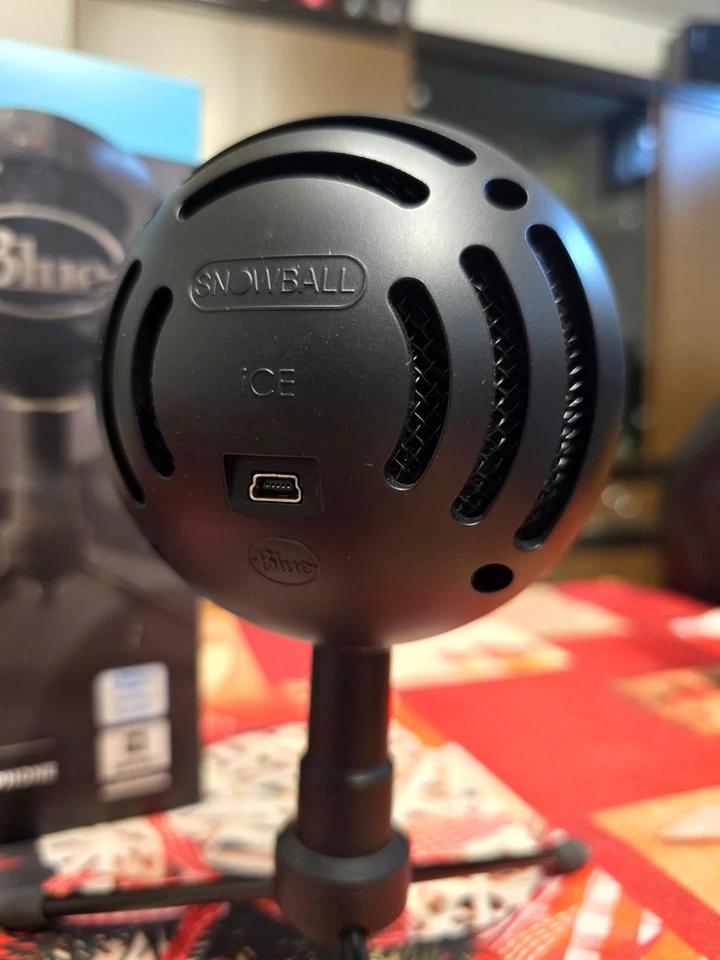 Microfono USB Logitech Snowball Ice Black - Immagine 2 di 4