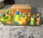 Vtg  1971 Fisher Price School House  Accessories, 8 Pcs Play Set And 7  People.