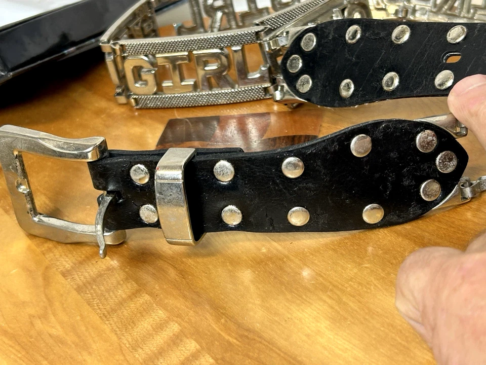 Cinto de corrente Bad Girl pesado concho elos tamanho XL couro sintético aço inoxidável cravejado - Imagem 4 de 4