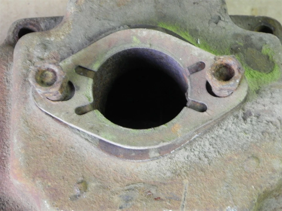 1949-50 CHRYSLER IMPERIAL 8 CYL INTAKE MANIFOLD DC/12-5-49 PART# 1116997-1 - Изображение 2 из 4