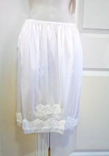 12 Slip White 22" Long Size XL