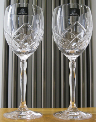 Royal Doulton Crystal -Daily Mail - 2x Kristall Weingläser 20cm - beschriftet & unbenutzt
