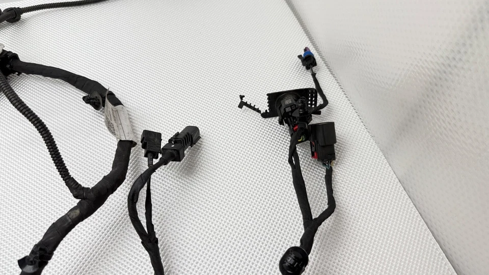 Cadillac CTS 2019 sensor de alarma de objeto delantero arnés de cableado roto 84699571 OEM Foto 3 de 4