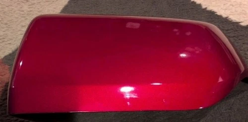 21-23 ESCALADE TAHOE SUBURBAN DRIVER SIDE MIRROR CAP RADIANT RED OEM 795789 (T)