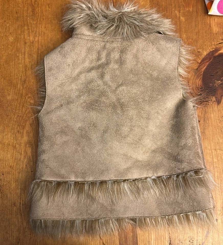 Jessica Simpson Toddler Girls Faux Fur Vest Size 18 Months - Image 2 of 4