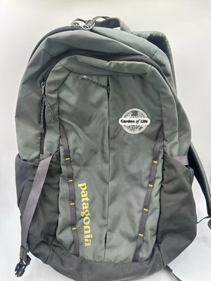 Patagonia Refugio 28L Green Backpack Daypack Hiking Travel Bag GARDEN OF LIFE - Image 1 of 4