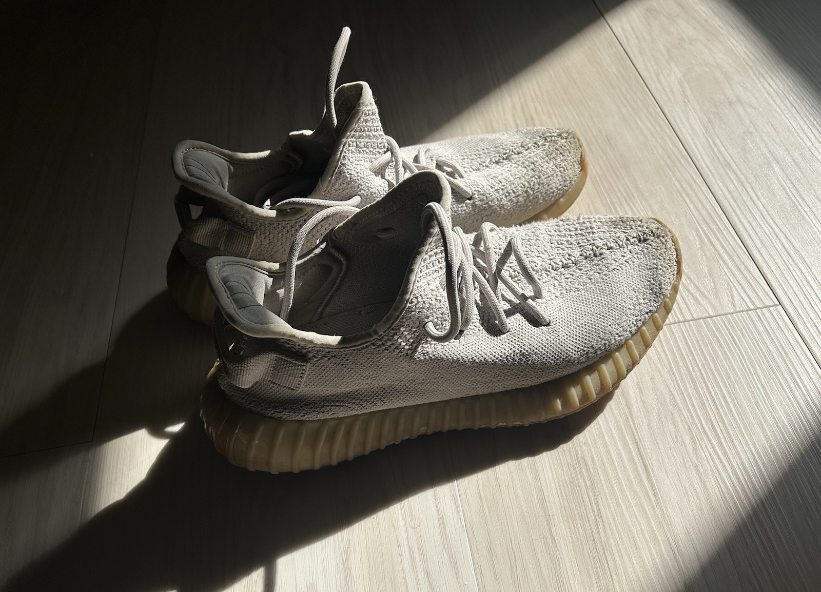 adidas Yeezy Boost 350 V2 Sesame thumbnail 2