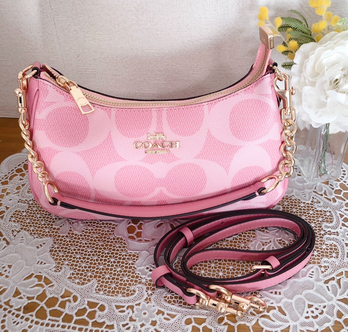 COACH Teri Shoulder Bag in Signature Canvas CAL51 Powder Pink