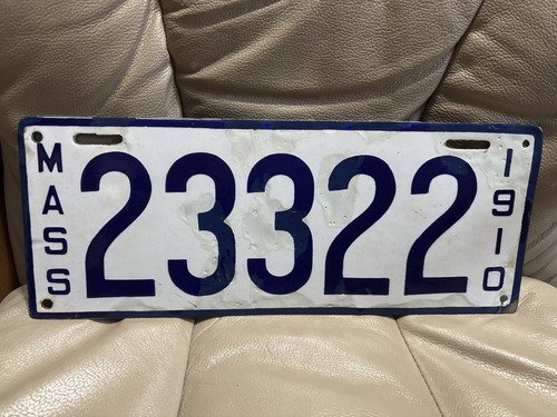 1910 Massachusetts Porcelain License Plate