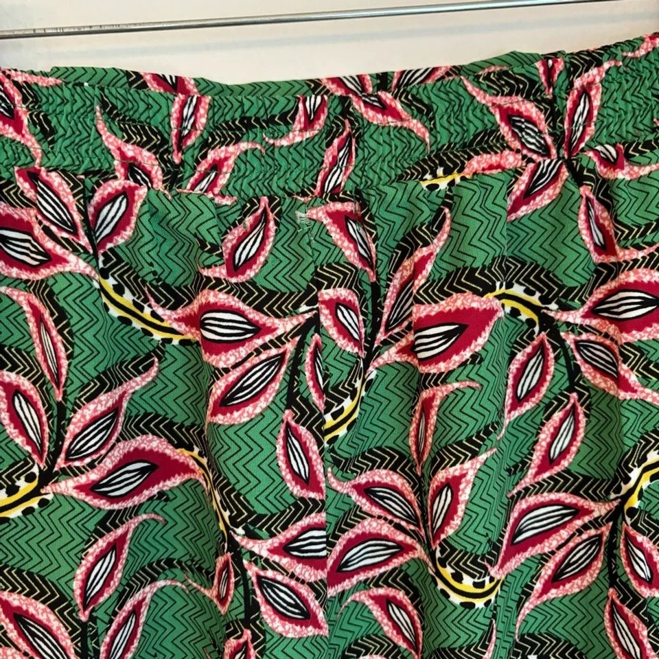 Pleione Women’s peacock bird feather jewel tone knee length pleated skirt large - Image 4 of 4