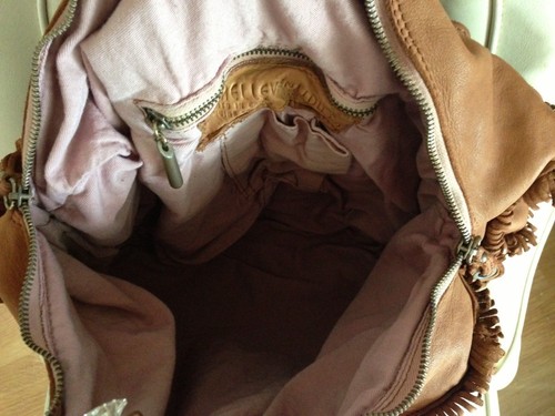 Neu mit Etikett Designer ERRELLEVENTIDUE RL22 Cognac LEDER Schultertasche Handtasche mit Fransen Italien - Bild 7 von 12