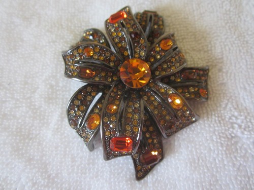 MINT! Vintage Signed Kenneth Lane Fall Colors Rhinestone Brooch GORGEOUS! - Picture 4 of 8