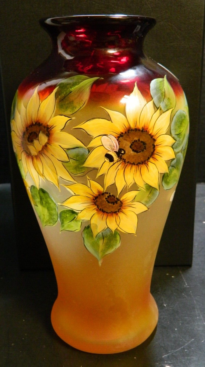 Fenton LE Hand Painted Sunflowers & Bees Amberina Vase Kim Barley