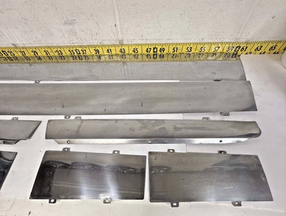 1968 1969 Buick Riviera 8 Piece Trim-Molding Fender Door 1/4 "Nice Set" (Bin101) - Image 3 of 4