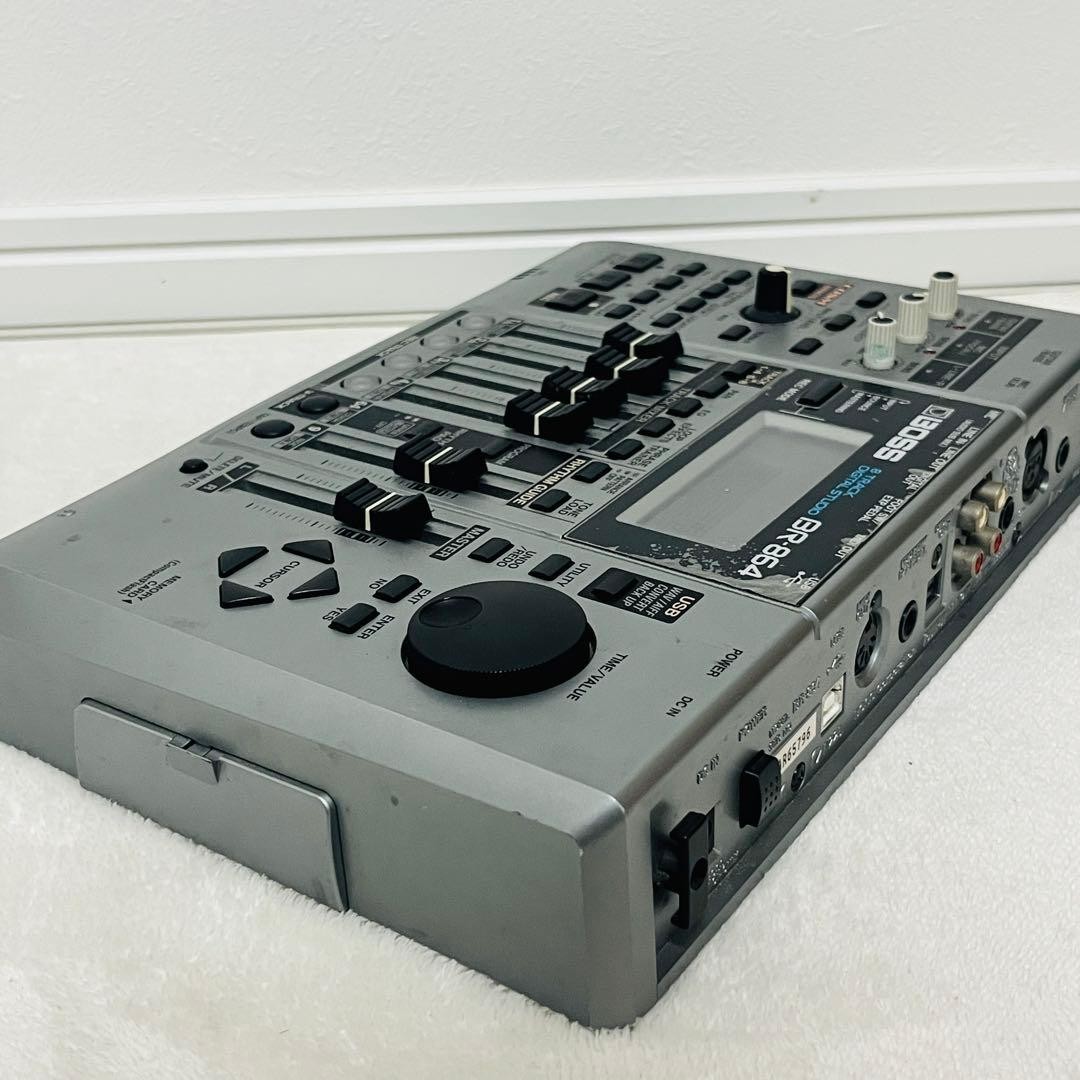 BOSS BR-864 Roland 8-track Digital Recorder Multitrack Portable