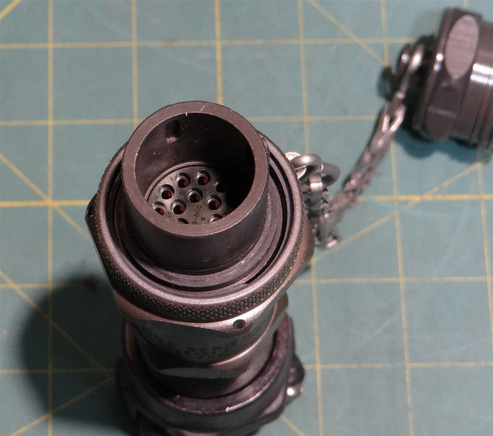 Pyle Star Line Neptune Series ZP Heavy Duty Connector, P/N ZPEM-1012-323PN - Image 3 of 4