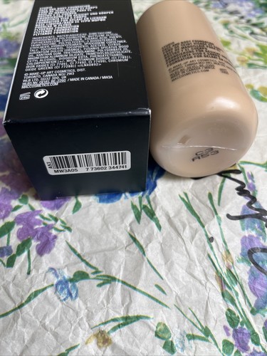 Mac Studio Face And Body Foundation (C3) (120ml) - Bild 3 von 3