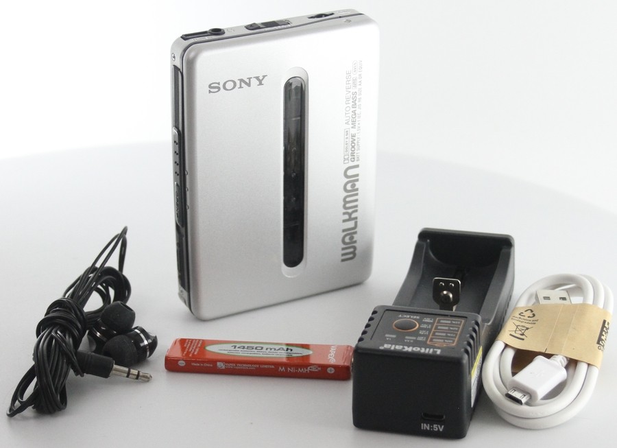 SebastiAn – Walkman 2 Vintage Sony Walkman - Mega Bass - Silver (WM-EX672/SM) | eBay